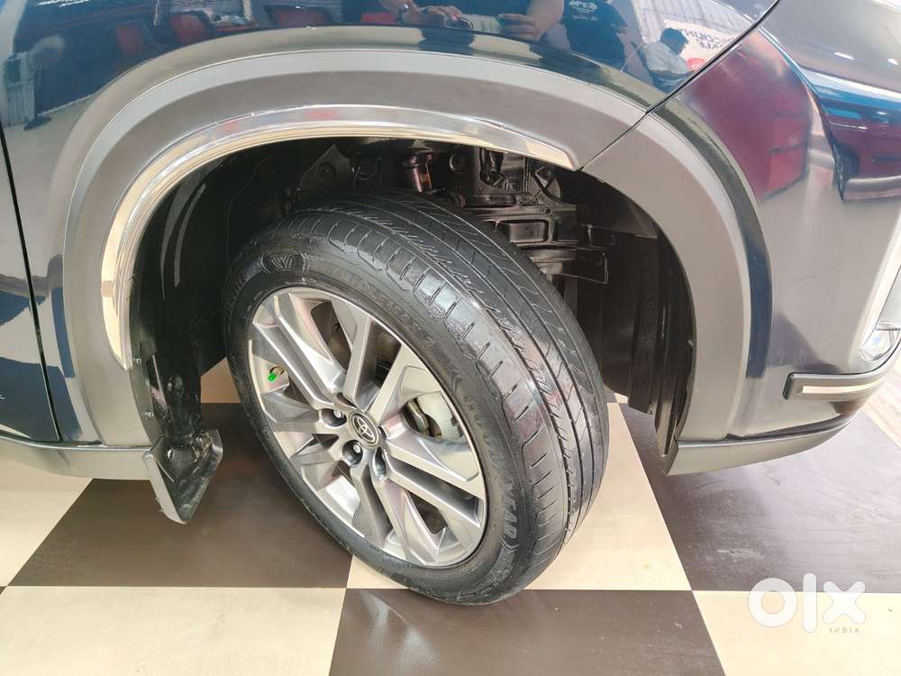 Toyota Innova Hycross 2.0 Zx Hybrid 7 Str, 2023, Petrol