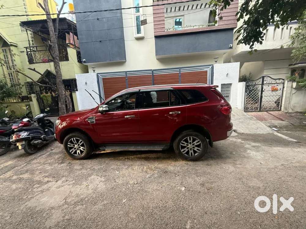 Ford Endeavour 3.2 Titanium 2017