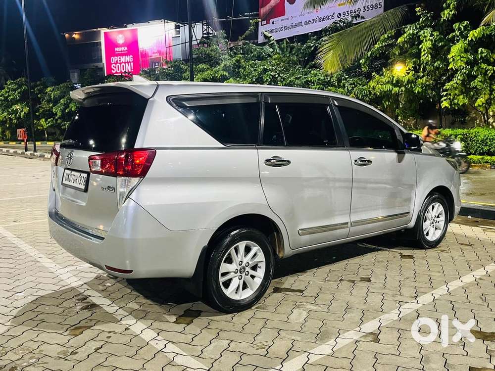 Toyota Innova Crysta 2018