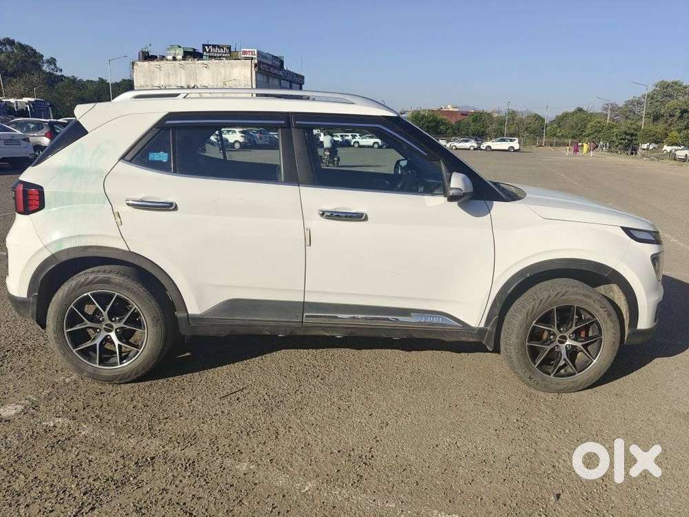 Hyundai Venue Sx Mt, 2022, Petrol