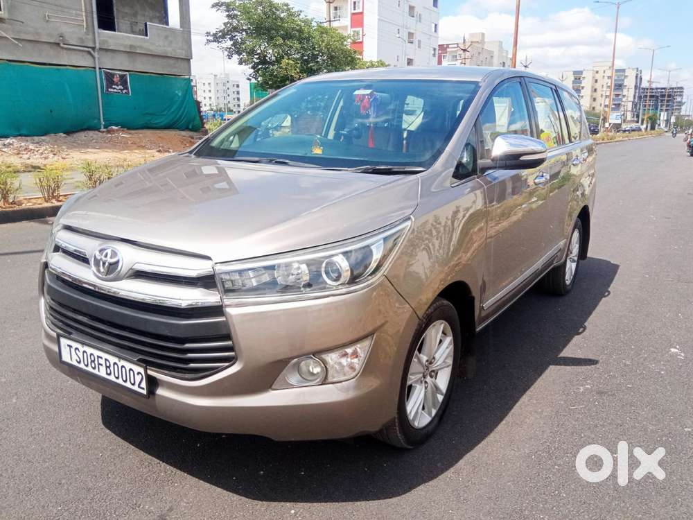 Toyota Innova Crysta 2.8 Z, 2016, Diesel