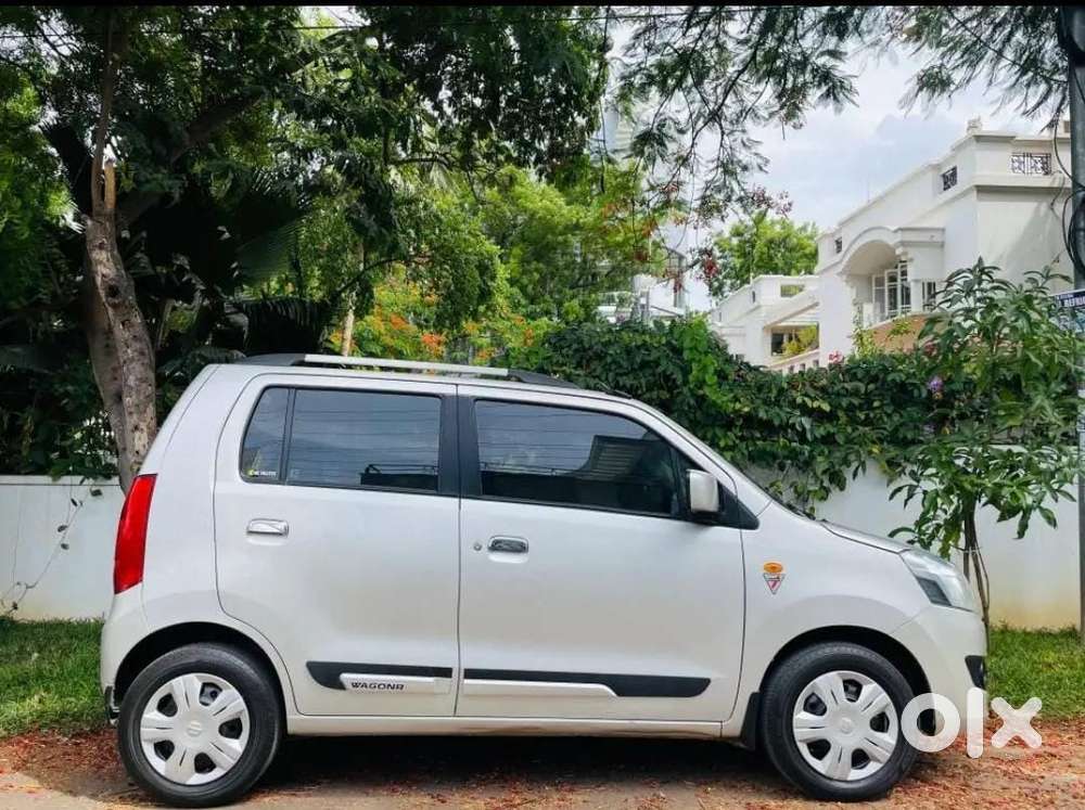 Maruti Suzuki Wagon R Vxi Amt1.2, 2015, Petrol
