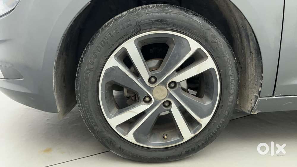 Tata Altroz Xz, 2023, Petrol