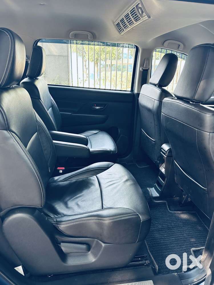 Maruti Suzuki Xl6 1.5 Alpha Mt, 2022, Petrol