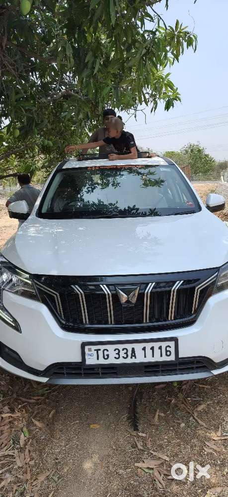 Mahindra Xuv700 Luxury Pack 2025