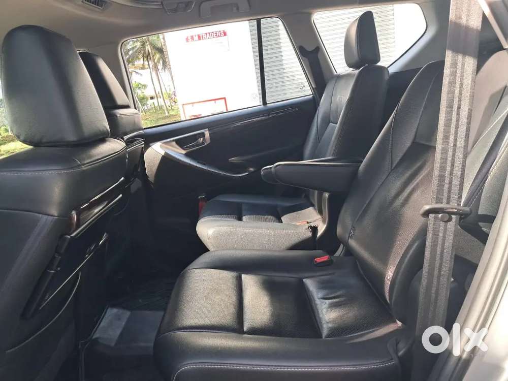 Toyota Innova Crysta 2021 Diesel 140000 Km Driven