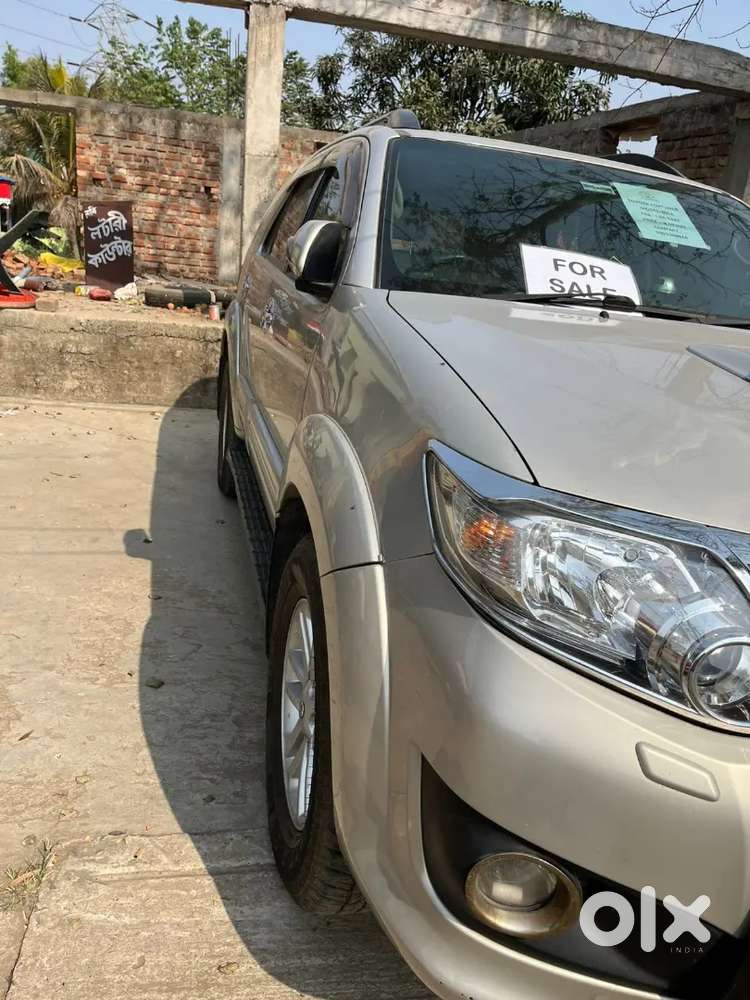 Toyota Fortuner 2012 Diesel 150000 Km Driven ,,
