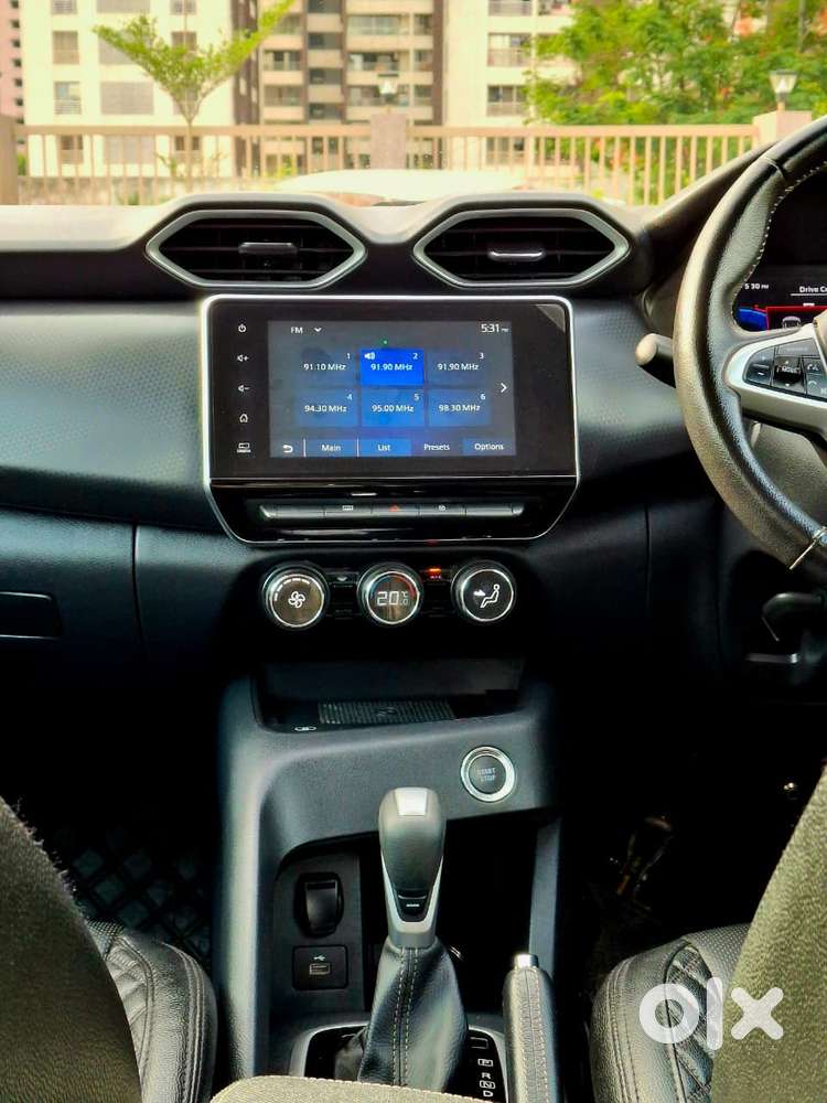 Toyota Innova Crysta 2.8z Automatic, 2016, Diesel