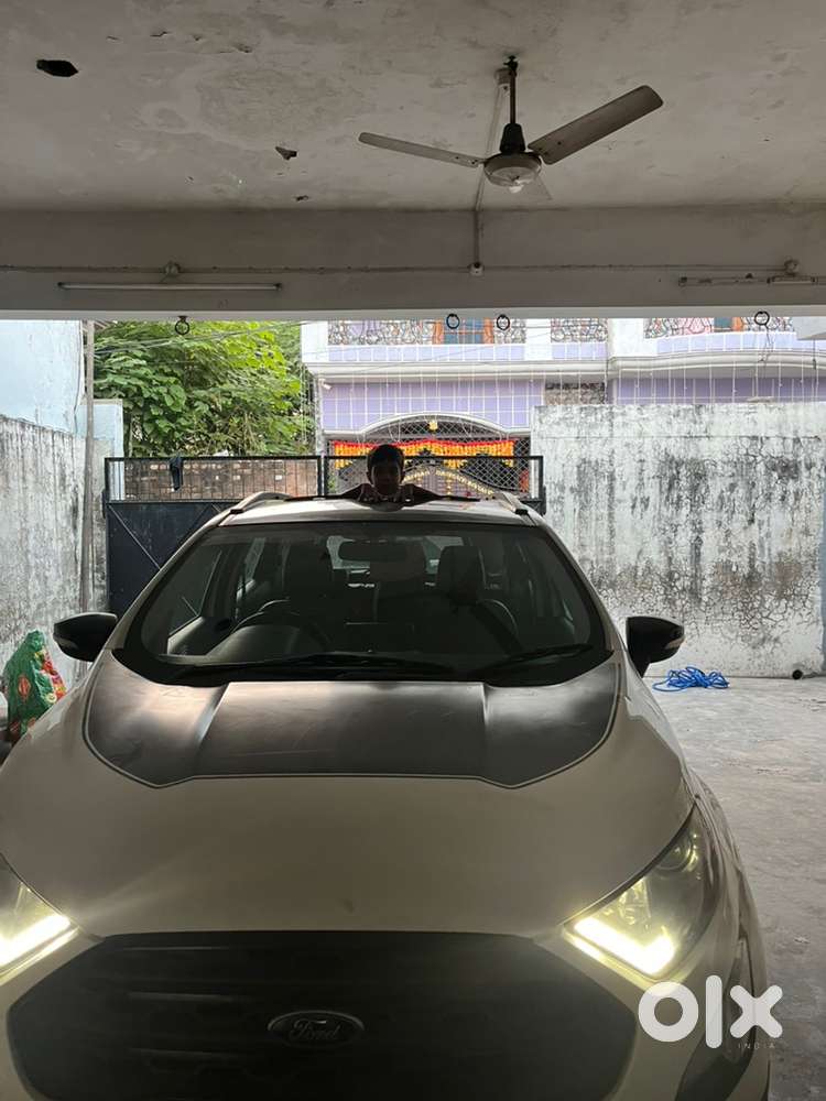 Ford Ecosport 2019 Km Driven Top Model With Sunroof