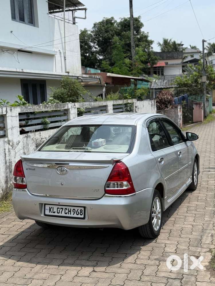 Toyota Etios Vx Xclusive, 2016, Petrol