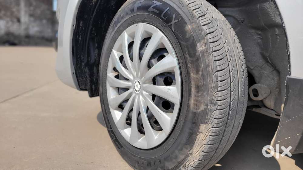 Maruti Suzuki Swift Dzire 1.2 Vxi Bsiv, 2014, Petrol