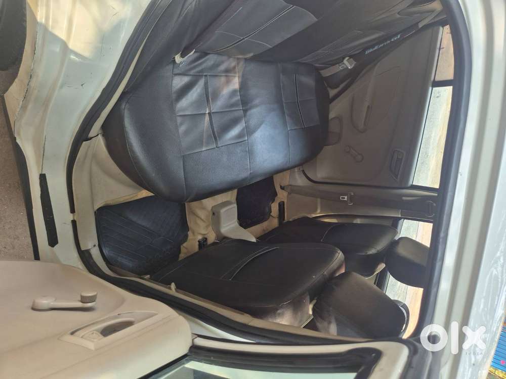 All Complete Car Accessories And 1 Key Second Key Missing