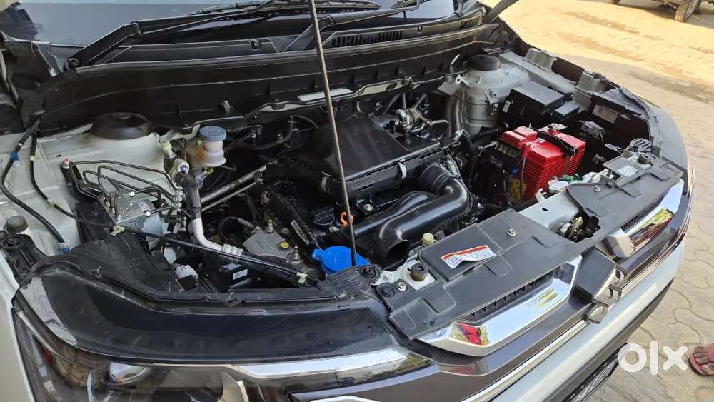 Top Model Alloy Wheel, Back Camera, Armrest