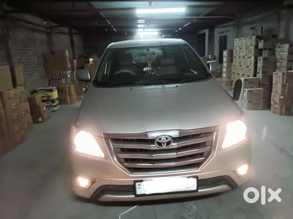 Toyota Innova 2015 Diesel Well Maintained