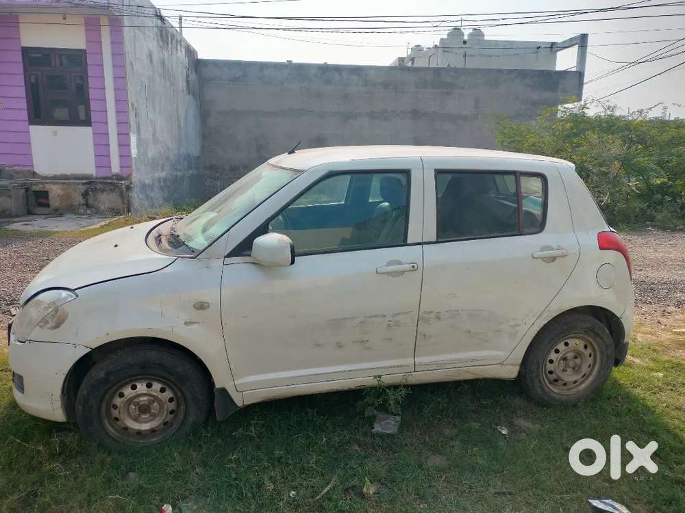 Maruti Suzuki Swift Petrol