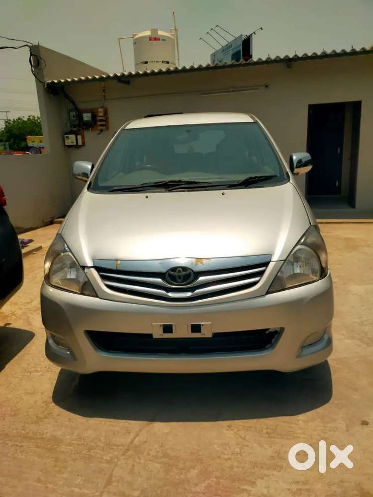 Toyota Innova 2.5 Vx 2010