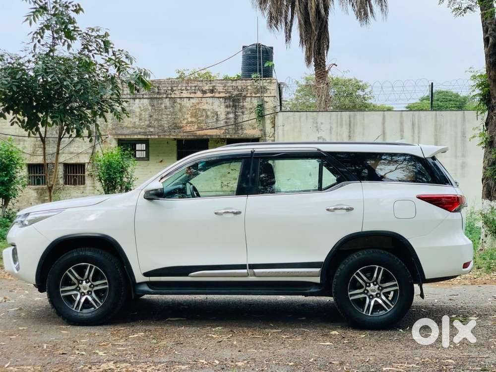 Toyota Fortuner 2019 Diesel 132000 Km Driven