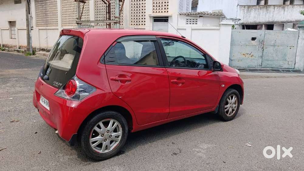 Honda Brio V Mt, 2013, Petrol