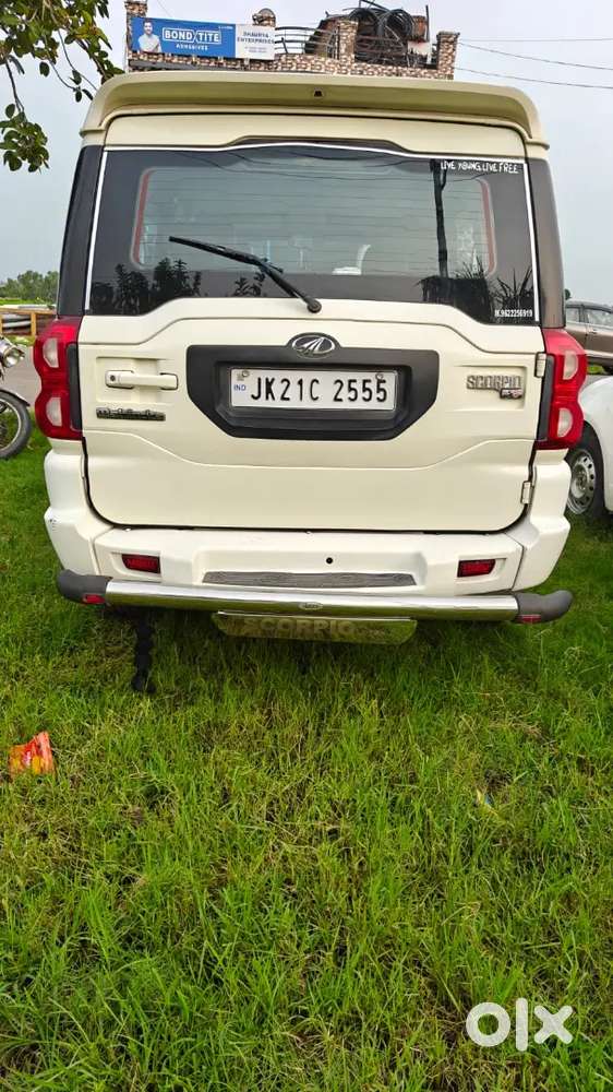 Mahindra Scorpio 2.2 S6 Plus 2016