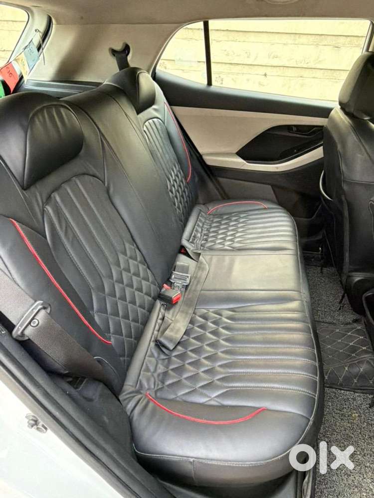 Hyundai 2022 Petrol Manual 49000 Km Driven