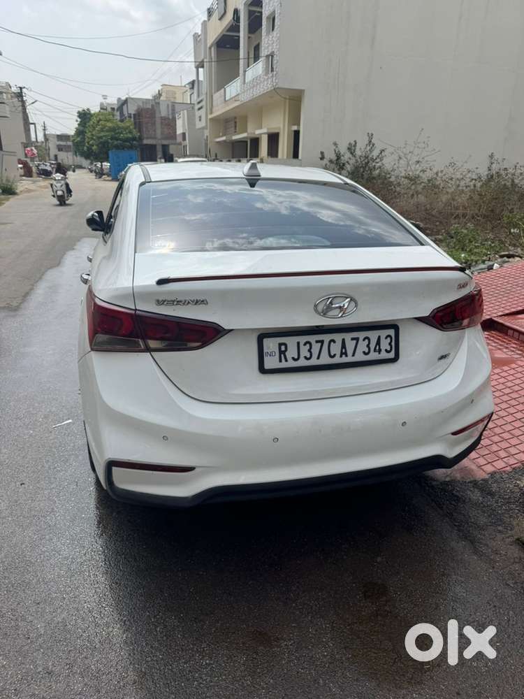 Hyundai Verna 2017 Diesel 93000 Km Driven