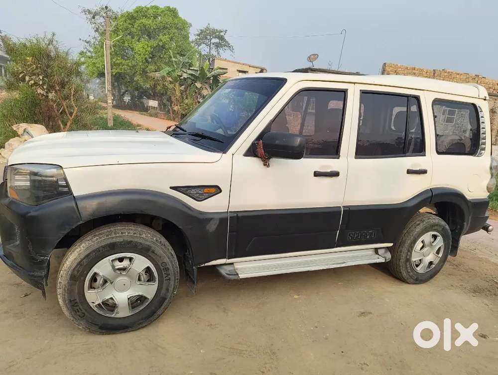 Mahindra Scorpio 2015 Diesel 130000 Km Driven
