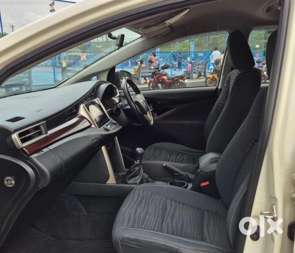 Toyota Innova Crysta 2018