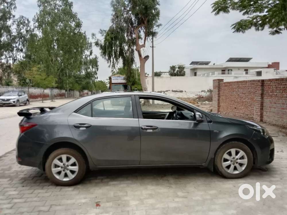 Toyota Corolla Altis 1.8 G, 2014, Petrol