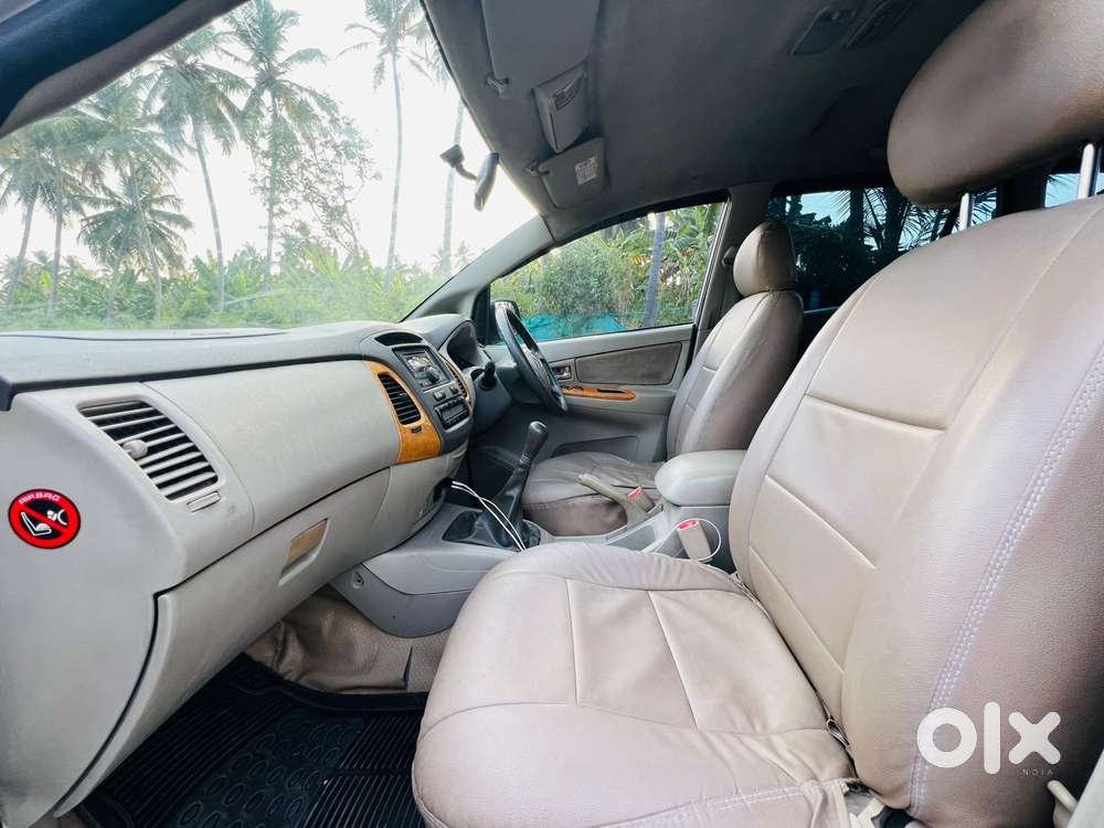 Toyota Innova 2.5 V 7 Str, 2009, Diesel