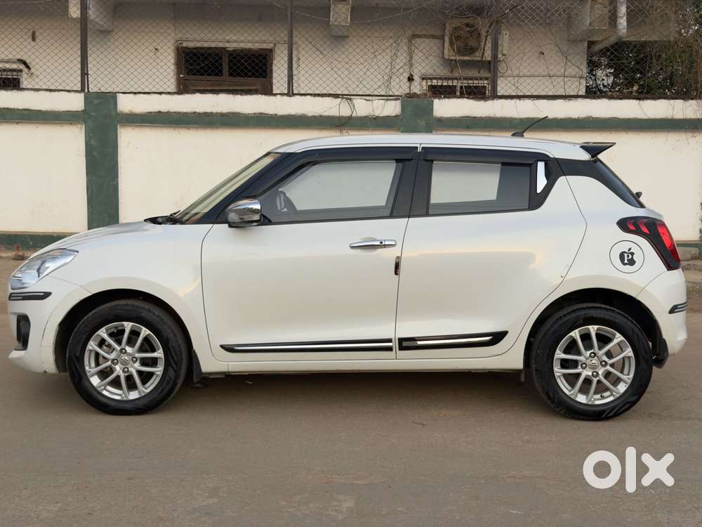 Maruti Suzuki Swift Vvt Zxi, 2022, Petrol
