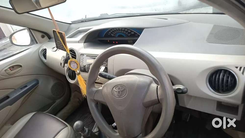 Toyota Etios 2014 Diesel 150000 Km Driven