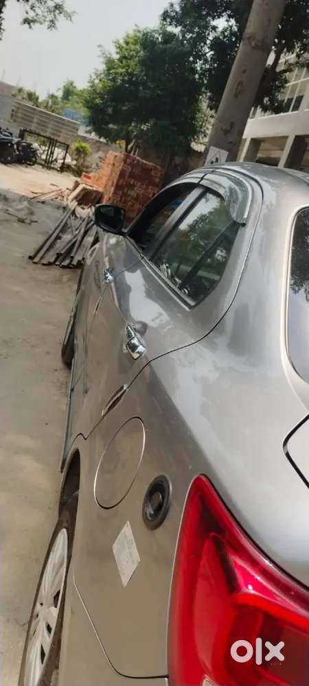 Showroom Condition 2023 Model Swift Dzire Lene Wale Sampark Kar