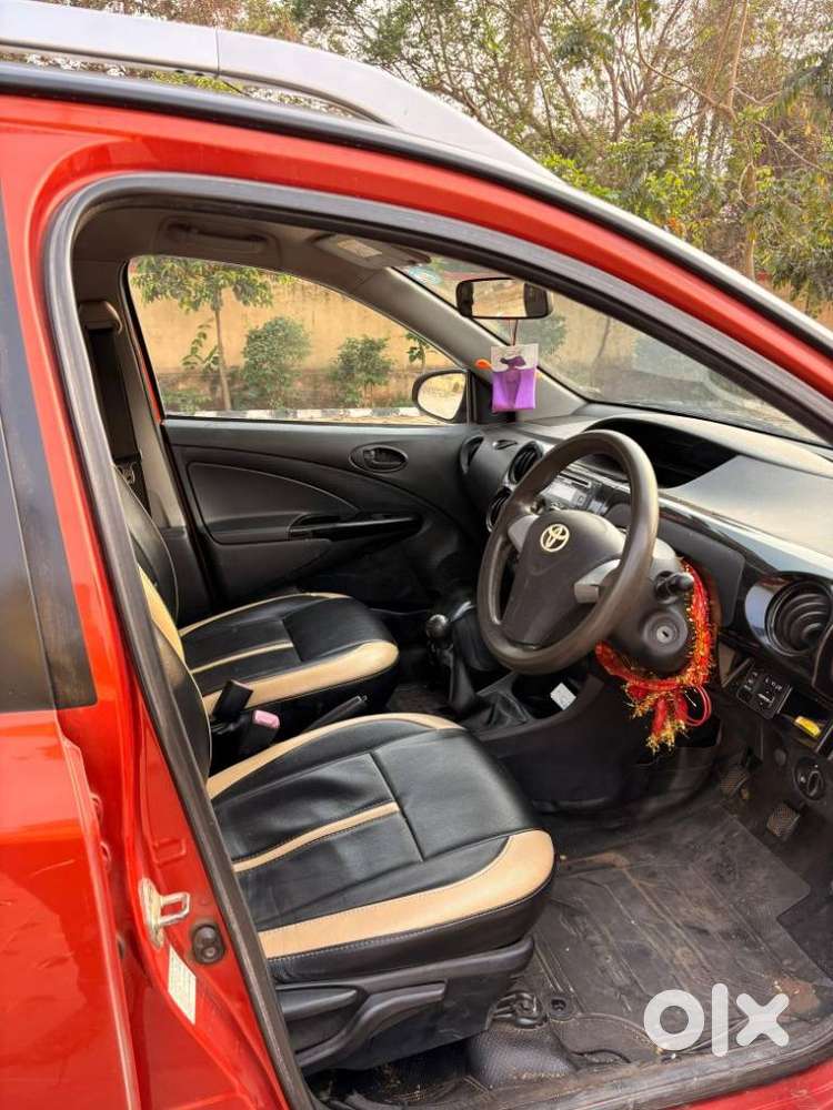 Toyota Etios Cross 1.2l G, 2017, Petrol