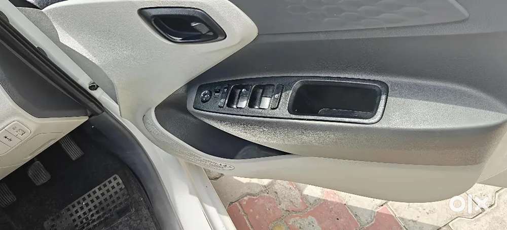 Hyundai Aura 1.2 S Cng  December 2020