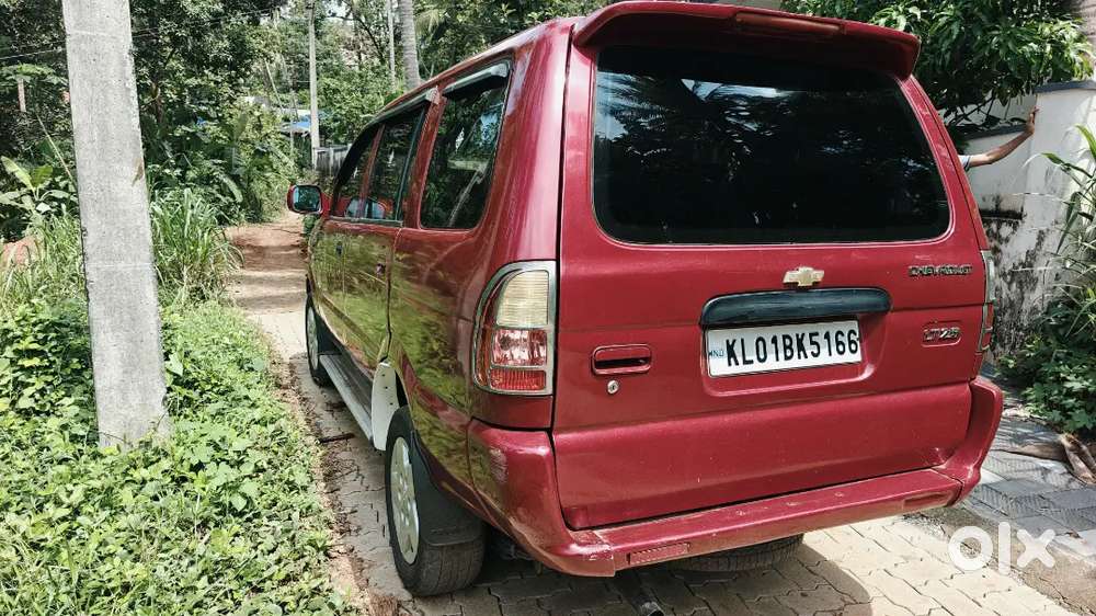 Chevrolet Tavera 2013