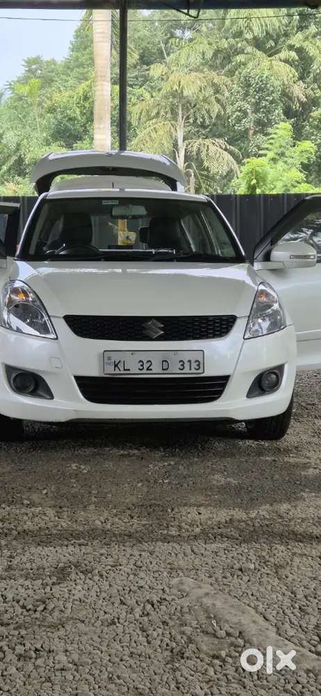 Urgent Sale, Moving Abroad, Maruti Suzuki Swift 2011 Diesel Manual