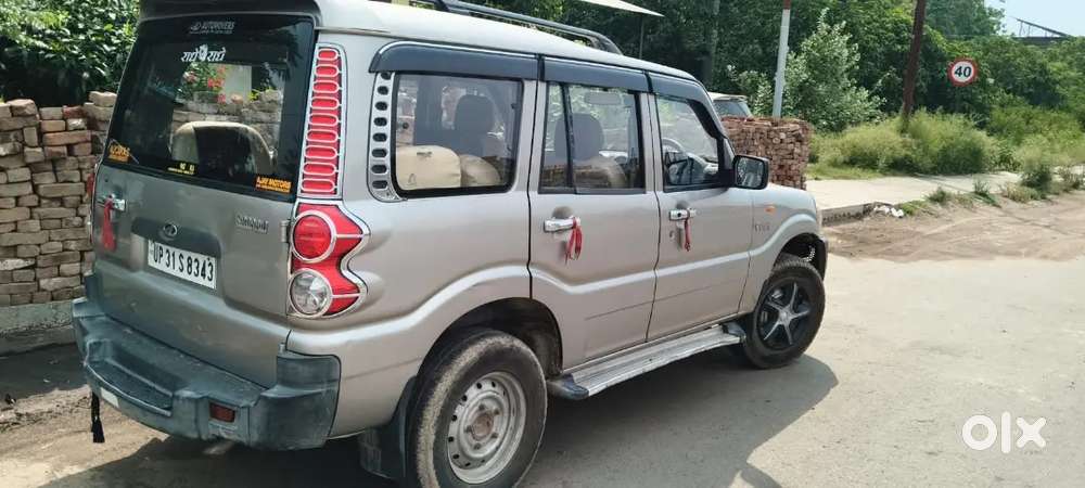 Mahindra Scorpio Classic 2010 Diesel 100000 Km Driven
