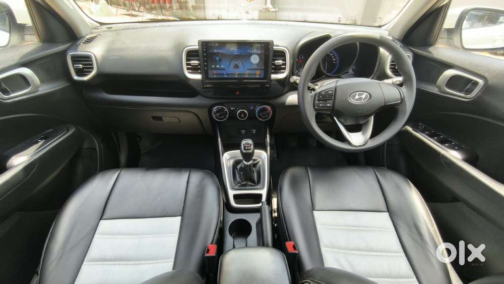 Hyundai Venue S Turbo, 2019, Petrol