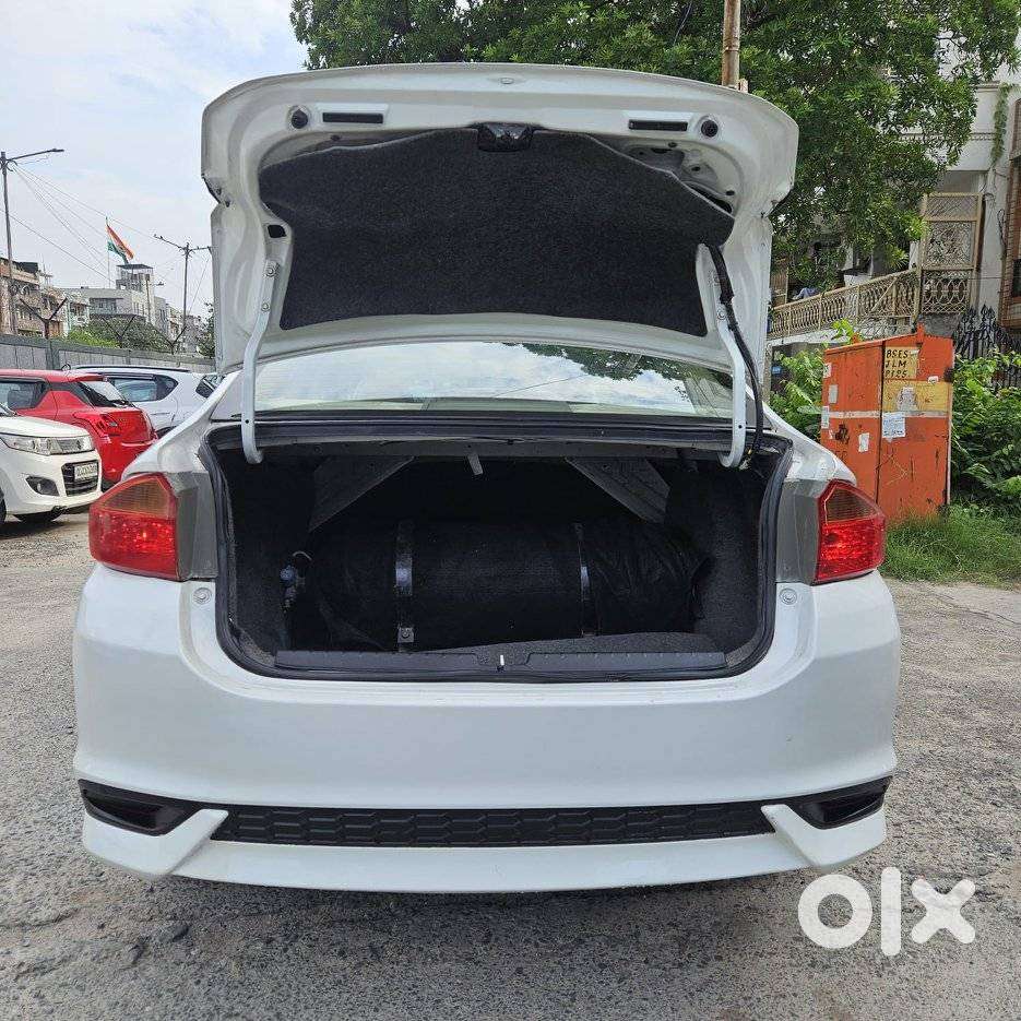 Honda City I-vtec V, 2018, Cng & Hybrids
