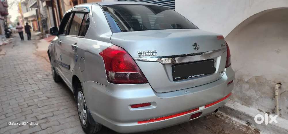 Maruti Suzuki Swift Dzire 2011 Petrol 75000 Km Driven