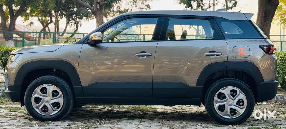 Maruti Suzuki Brezza Vxi At, 2024, Petrol