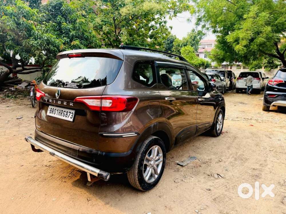 Renault Triber Rxz, 2022, Petrol