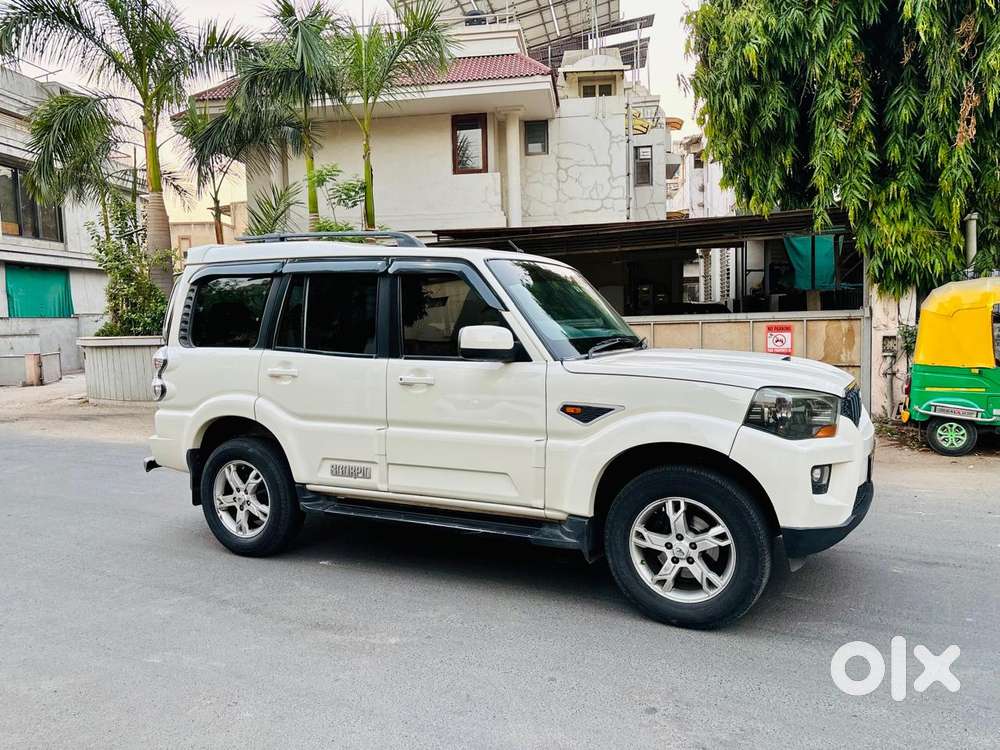 Mahindra Scorpio S10, 2014, Diesel