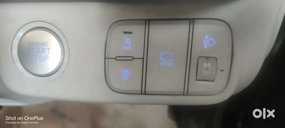 Hyundai Venue Petrol Manual 2024