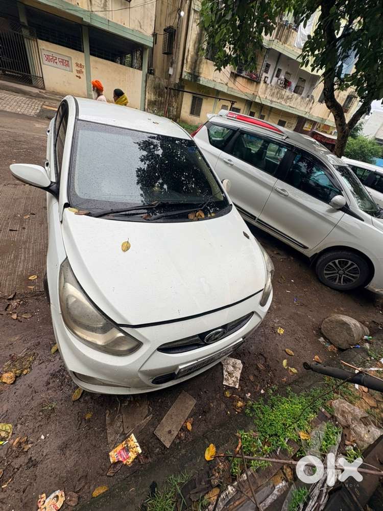 2012 Hyundai Verna At