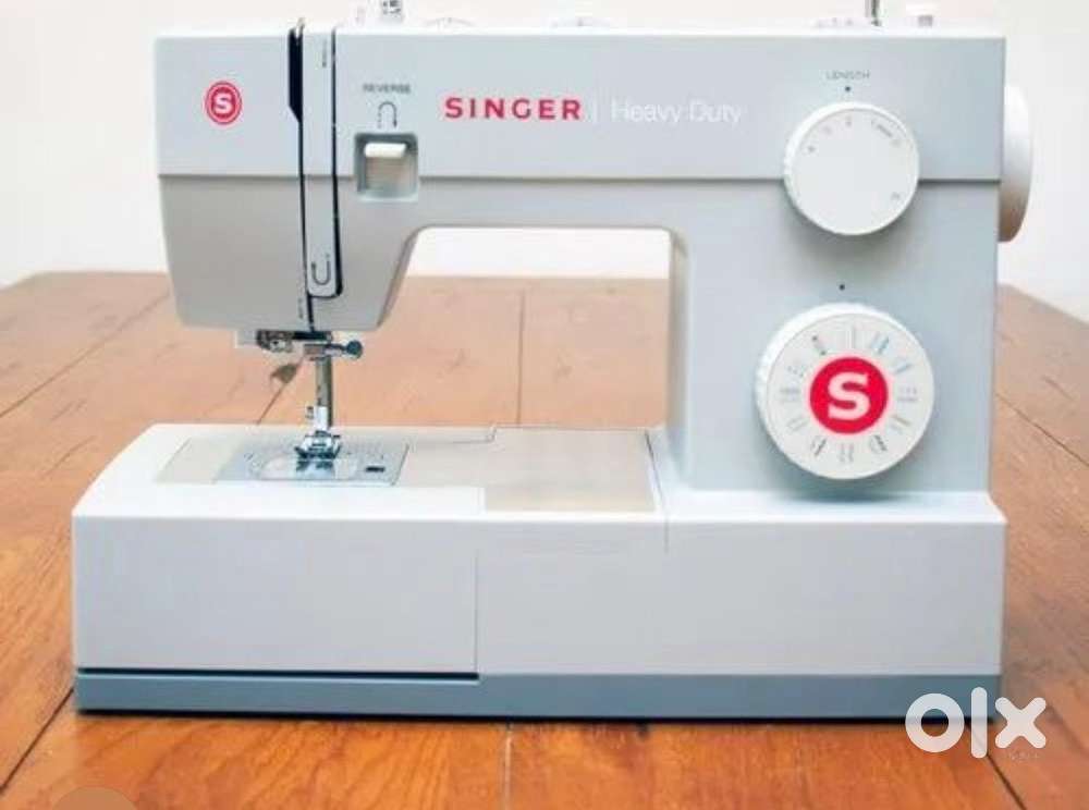 Heavy Duty Singer Sewing Machine; Singer Rarely used