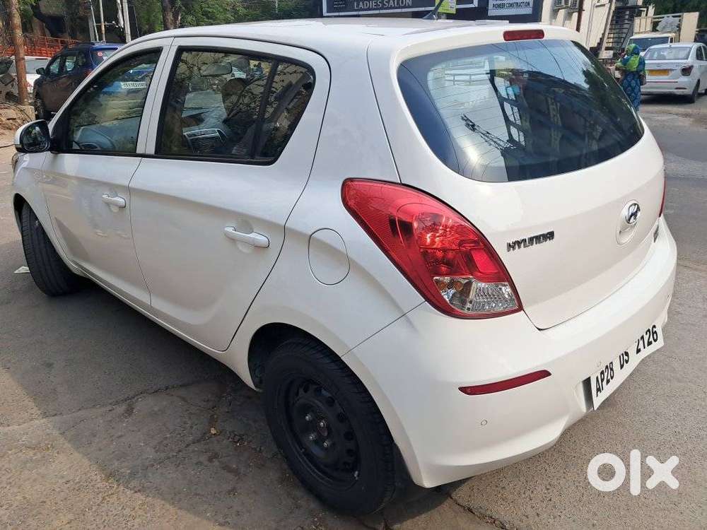 Hyundai I20 Sportz Plus, 2013, Petrol
