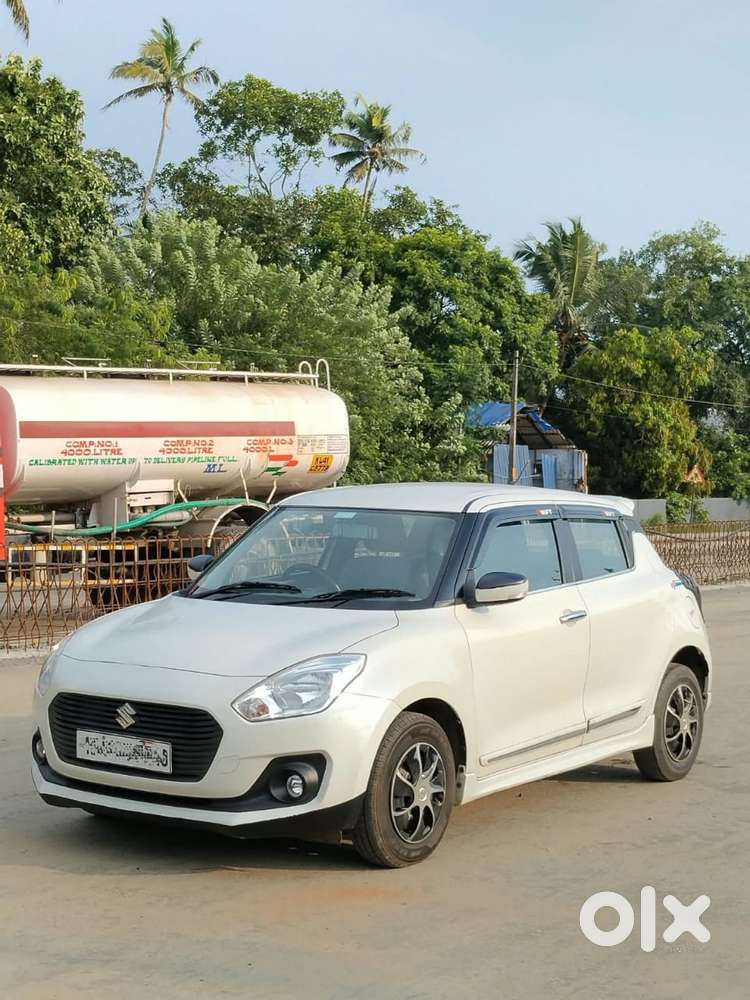 Maruti Suzuki Swift Vxi Ags, 2018, Petrol