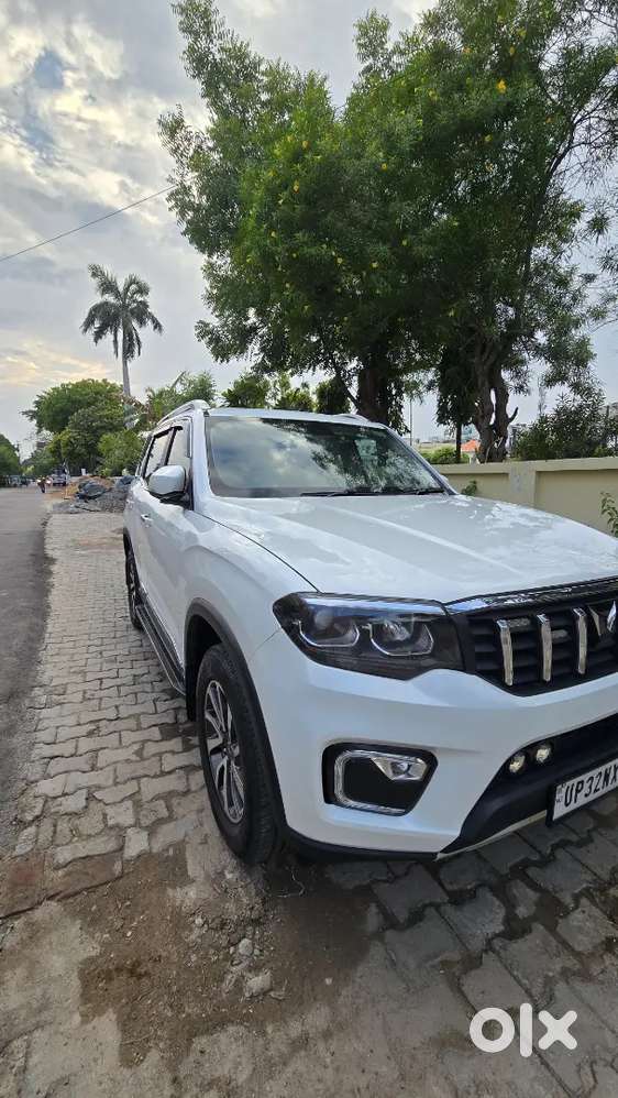 Scorpio N Z8 Automatic Show Room Conditions With Best Interior