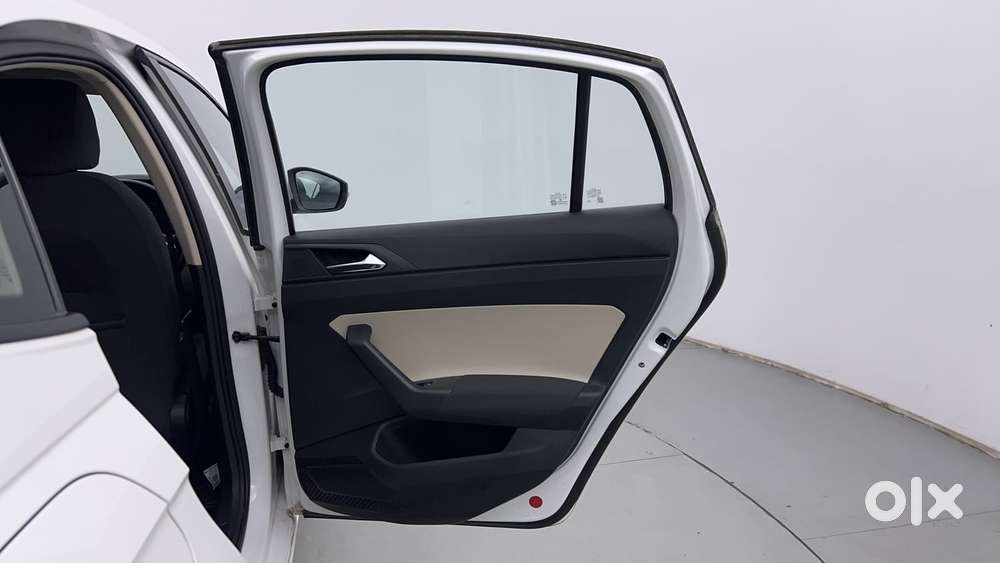 Skoda Slavia Ambition 1.0l Tsi Mt, 2022, Petrol